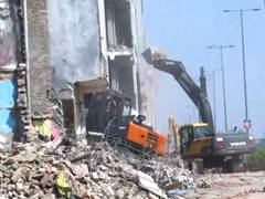 
      
      Demolition drive underway in Shalimar Bagh
      
      