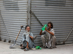 
    Pakistan: Inflation, security restrictions cast shadow over Eid 
    