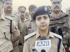 
      
      Uttar Pradesh: Accused fires at Police, shot in leg and arrested
      
      