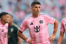 
      
      Uruguay unveil squad for FIFA World Cup; Luis Suarez left out
      
      