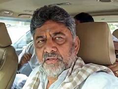 
      
      DK Shivakumar arrives at Mallikarjun Kharge’s residence
      
      