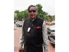 
      
      Tharoor hails inclusion of 2 players of IND heritage in WC squads
      
      