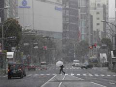 
      
      Japanese local banks scale down China presence: Report
      
      