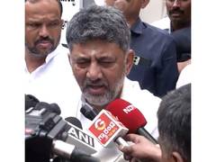 
      
      Karnataka CM-designate DK Shivakumar meets BS Yediyurappa
      
      