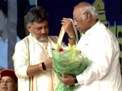 
      
      Congress leaders arrive for DK Shivakumar's swearing-in ceremony
      
      