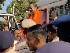 
      
      Police detain BJP MLA Yatnal over protest against Hijab row
      
      
