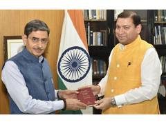 
      
      Cultural Envoy Sundeep Bhutoria Calls on West Bengal Governor
      
      