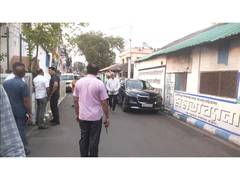 
      
      8 MLAs, 6 MPs meet at Mamata Banerjee's residence
      
      