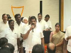 
      
      Tamil Nadu: Over 300 AIADMK members join TVK in Chennai
      
      