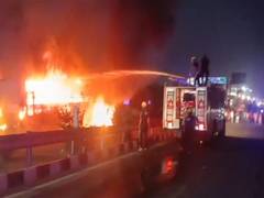
      
      Fire in moving bus opposite Sarvanand Ghat in Haridwar
      
      