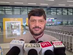 
      
      SP leaders slam govt over domestic LPG price rise
      
      