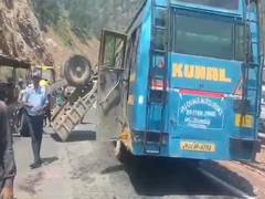 
      
      Bus carrying BSF convoy hits two vehicles in Ramban, 4 injured
      
      
