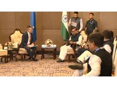 
      
      Assam CM Himanta Biswa Sarma meets ‘Team Europe’ delegation 
      
      