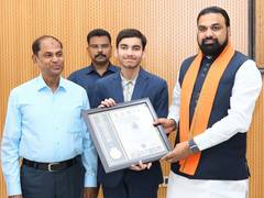 
      
      Bihar CM honours Reyan for 2 gold at Commonwealth Chess event
      
      