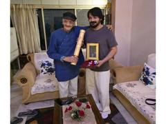 
      
      Prosenjit Chatterjee dedicates his Padma Shri Award to father 
      
      
