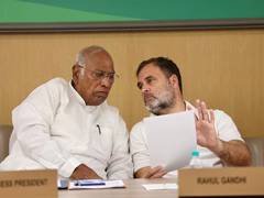 
      
      Mallikarjun Kharge slams Centre on NEET paper leak
      
      