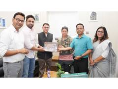 
      
      Mary Kom meets Uttarakhand CM’s Principal Secretary in Dehradun 
      
      