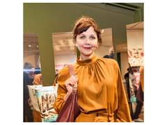 
      
      Maggie Gyllenhaal to direct Rachel Kushner's 'Creation Lake'
      
      