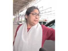 
      
      Dola Sen remains silent on reports concerning 19 TMC MPs
      
      