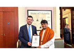 
      
      HH Shri Rajrajeshwar Guruji Honoured at Parliament House
      
      