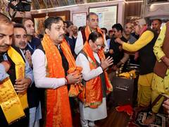 
      
      JP Nadda offers prayers at Jakhu temple during Shimla visit
      
      