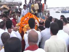 
      
      Jaspal Rana's last rites performed at Manikarnika Ghat
      
      