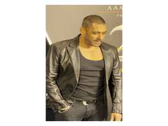 
      
      Salman Khan surprises everyone with his bold haircut
      
      