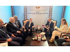 
      
      Iran, Russia discuss ways to boost agricultural cooperation
      
      