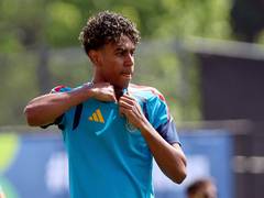
      
      Spain manager on Lamine Yamal's recovery
      
      