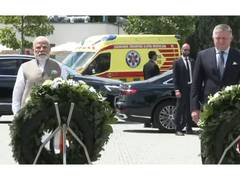 
      
      PM Modi, Robert Fico pay tribute at Tomb of Unknown Soldier
      
      