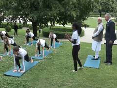 
      PM Modi and Slovakia's President Pellegrini watch session of Yoga
      
