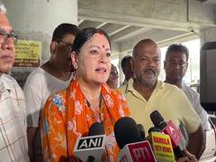 
      
      West Bengal Minister Agnimitra Paul hails cleanliness campaign in
      
      
