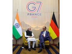 
    G7 Summit: PM Modi holds 
