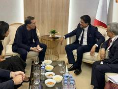 
      
      Piyush Goyal discusses investment with L'Oréal CEO in Paris
      
      