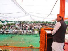 
      
      CM Dhami administers oath to newly elected Secretariat officers
      
      