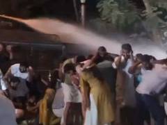 
      
      Thiruvananthapuram: Police use water cannons on KSU workers
      
      