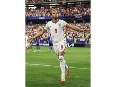 
      
      Harry Kane becomes second England player to score in 3 FIFA WCs
      
      