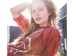 
      
      Daveigh Chase dies at 35
      
      