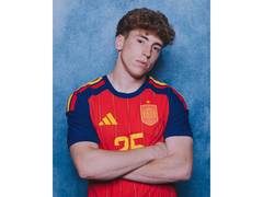 
      
      Liverpool to sign Spain forward Victor Munoz
      
      