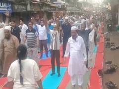 
      
      Mumbai BJP Minority Morcha organises yoga session
      
      
