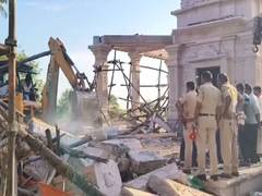 Temple roof collapse in Parbhani, Maharashtra kills six | Quick Digest