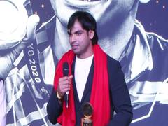 
      
      Neeraj Chopra honoured with 'Best Athlete of the Year 2025'
      
      