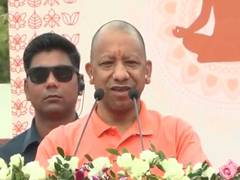 
      
      Yogi Adityanath takes part in Yoga Day celebrations in Jhansi
      
      