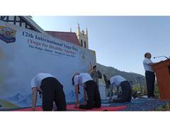 
      
      Foreign tourists joins internationa yoga day events at Shimla
      
      