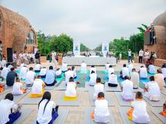 
    Hundreds perform Yoga asanas in Pokhara on 12th International Yog
    