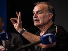 
      
      FIFA WC 2026: Uruguay head coach criticises hydration breaks
      
      