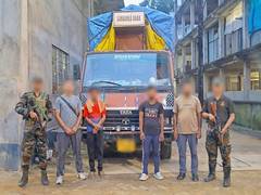 
      
      Assam Rifles, DRI seize poppy seeds worth Rs 1.31 crore in Assam'
      
      