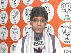 
      
      CR Kesavan on Pawan Khera's remarks against Shashi Tharoor
      
      