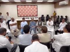 
      
      Uddhav Thackeray holds key meeting in Mumbai amid Shiv Sena (UBT)
      
      