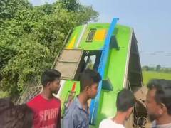 
      
      Two killed as passenger bus overturns in Hooghly
      
      